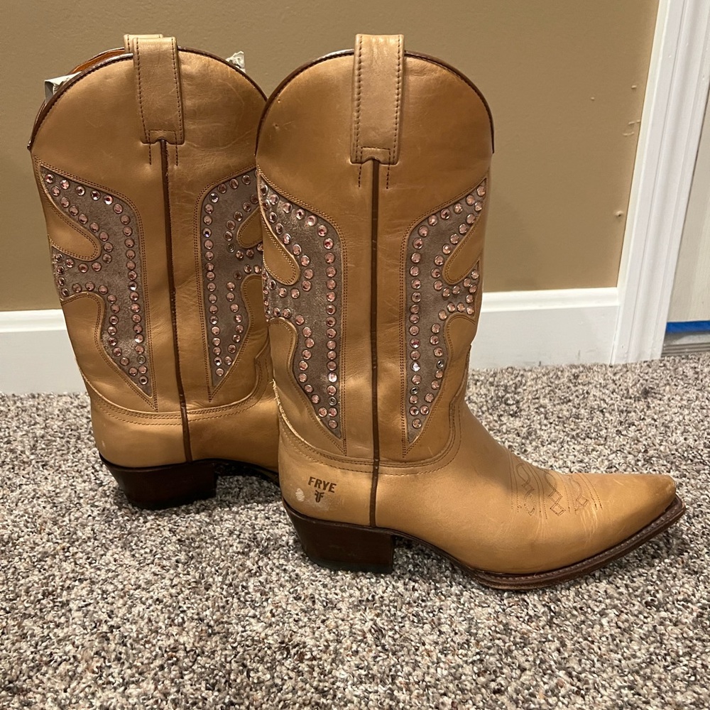 Frye Daisy Duke pink Swarovski crystal boots. Size 8